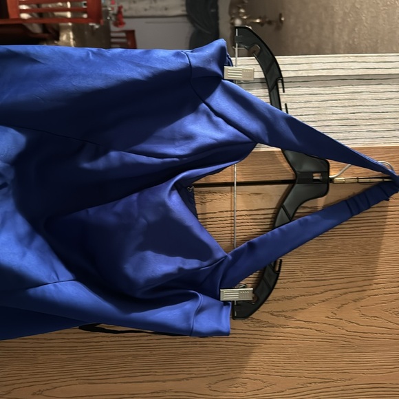 Royal blue gown - Picture 3 of 3